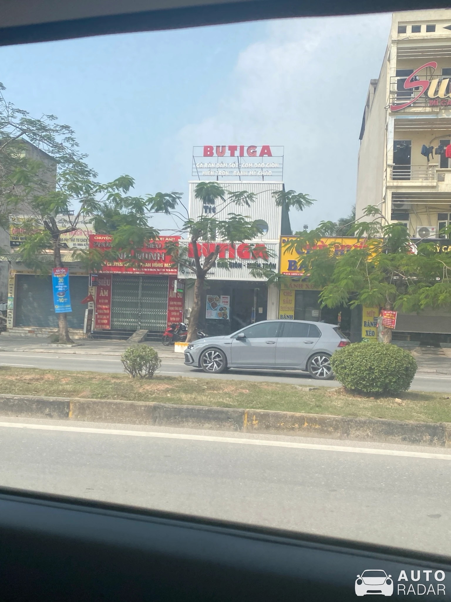 Volkswagen Golf 8.5 GTI spotted in Thành phố Vĩnh Yên, Việt Nam