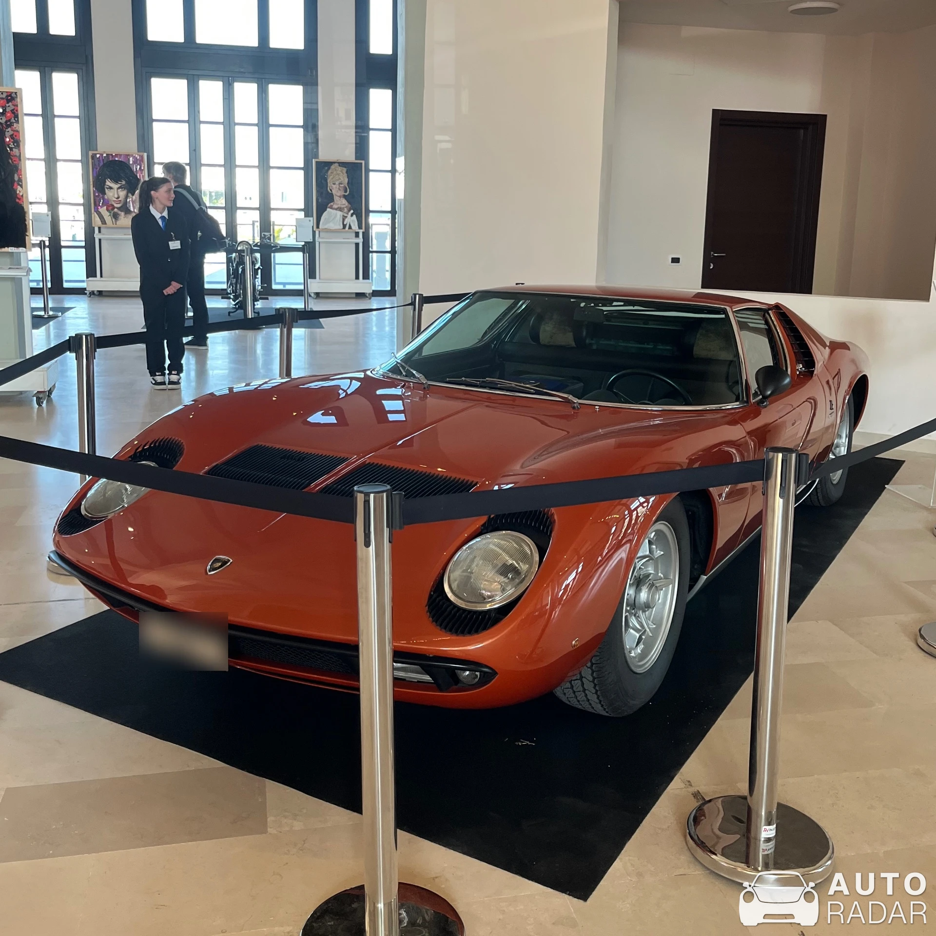 Lamborghini Miura P400 S spotted in Bari