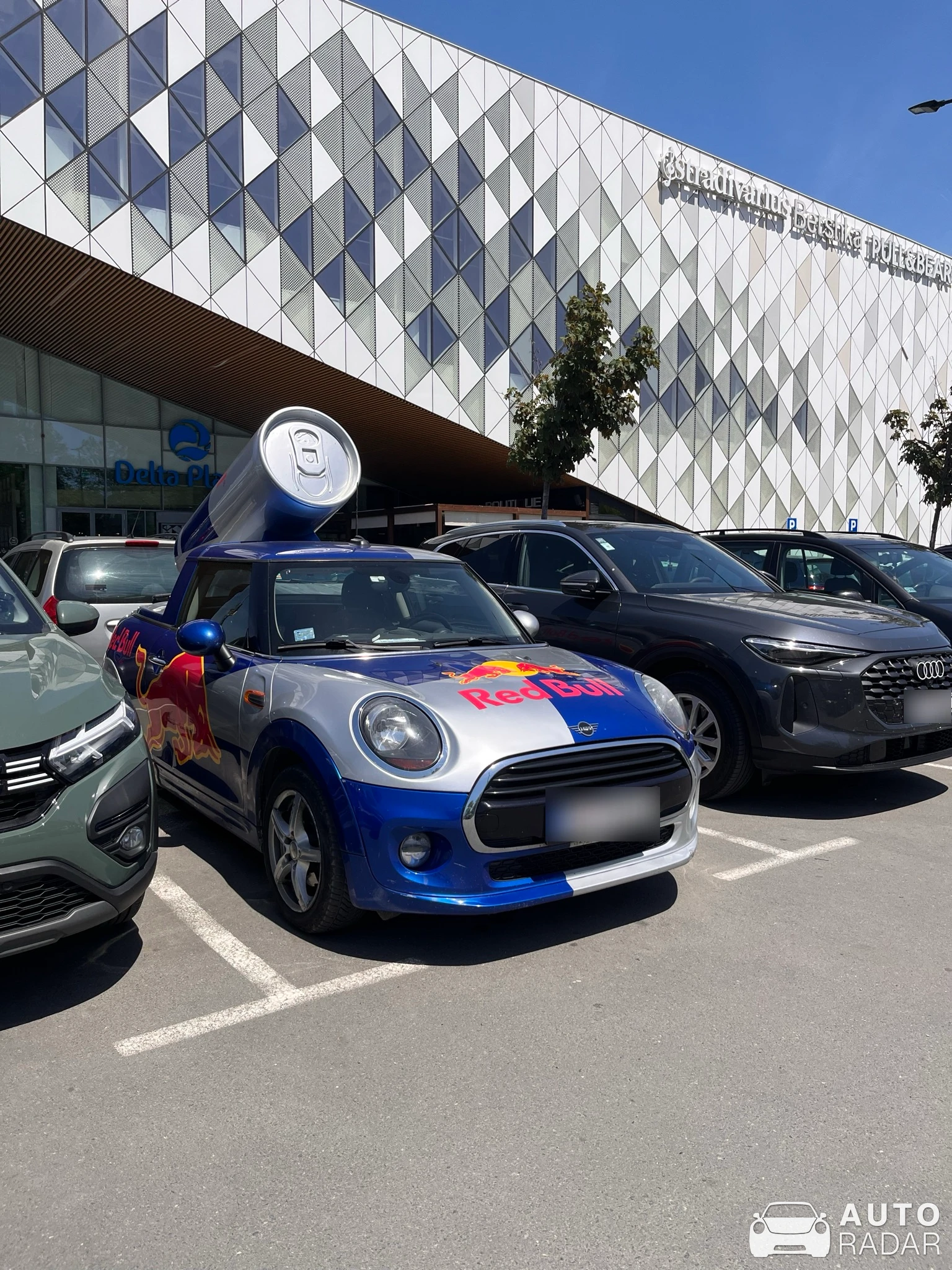 Mini Cooper Red Bull spotted in Niš
