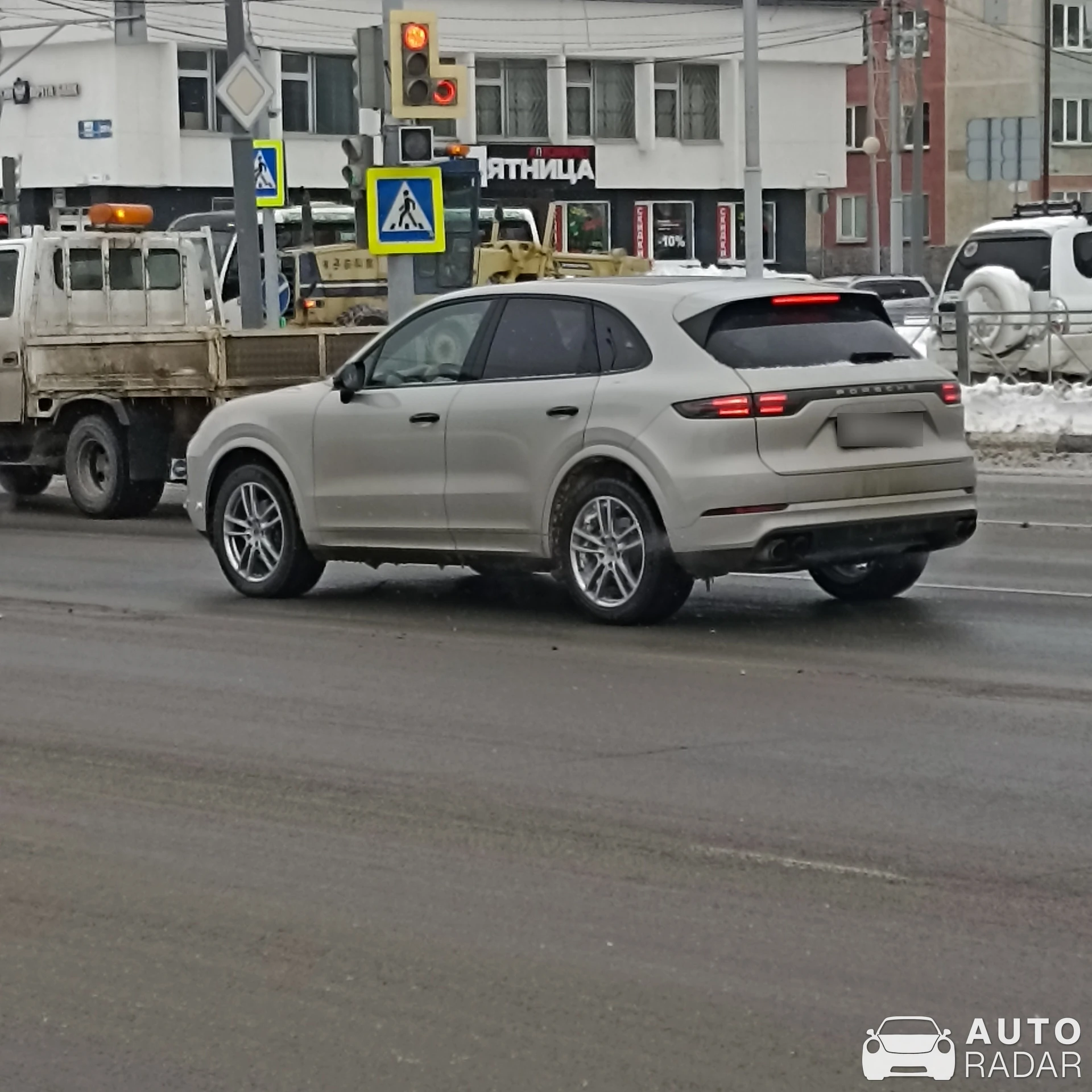 Porsche Cayenne GTS spotted in Yuzhno-Sakhalinsk, Russia