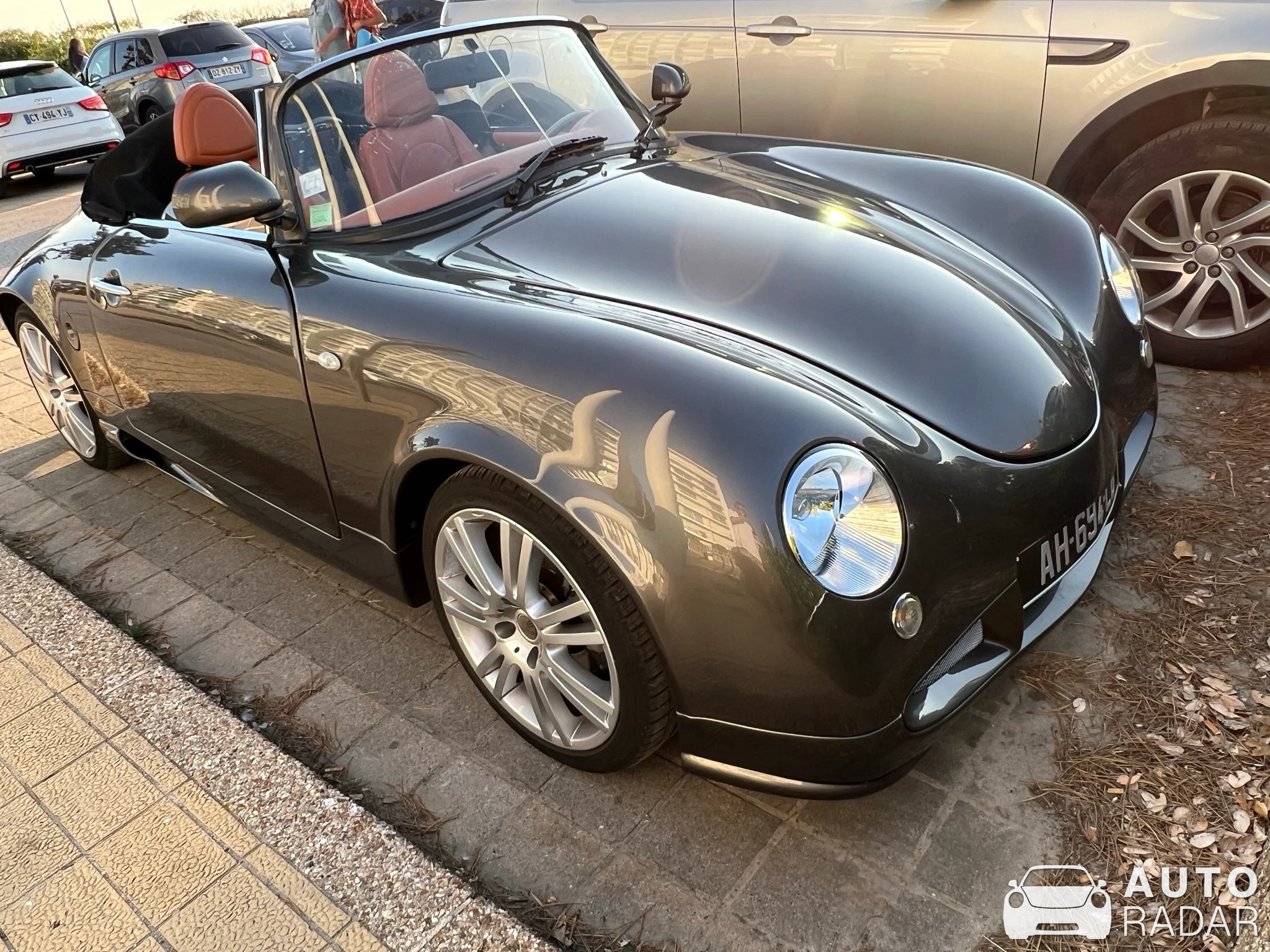 PGO Speedster spotted in Le Touquet-Paris-Plage