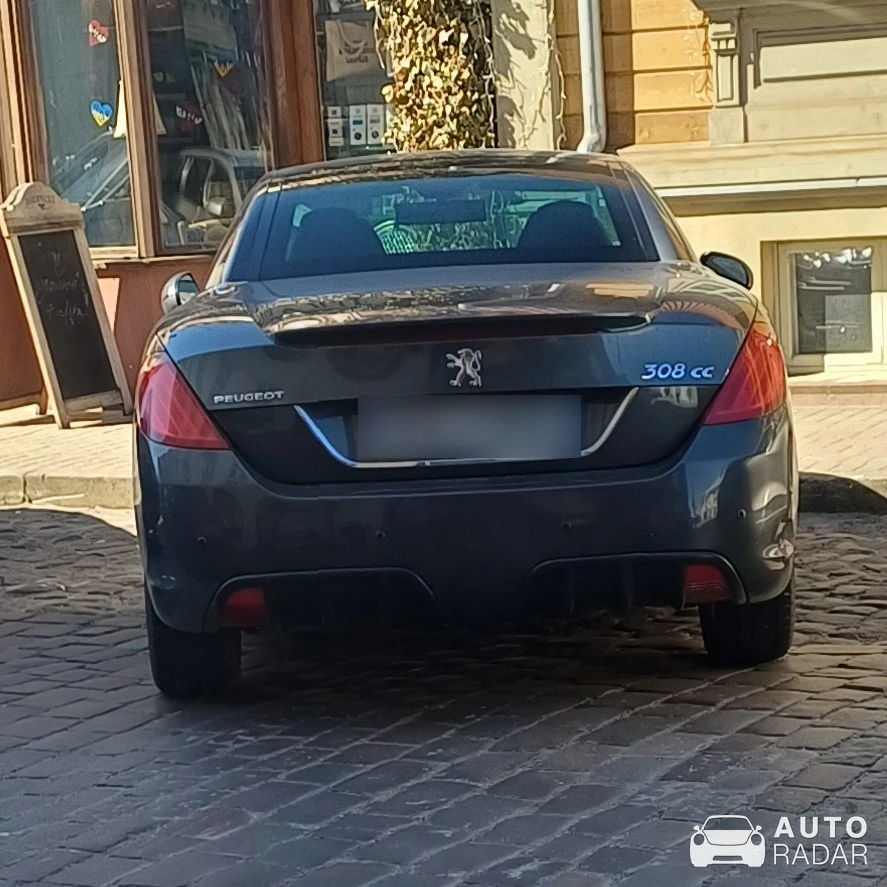 Peugeot 308 CC spotted in Liepāja