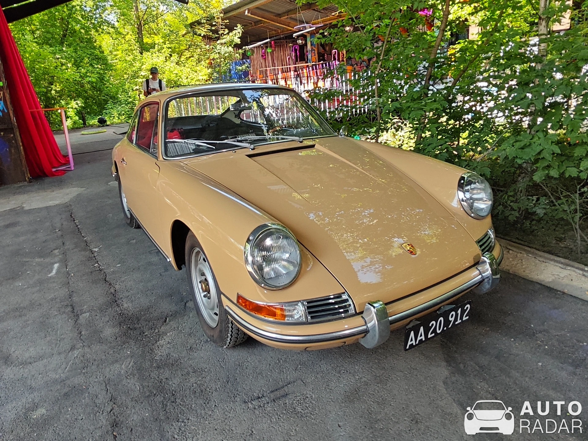Porsche 912 SWB spotted in Warszawa