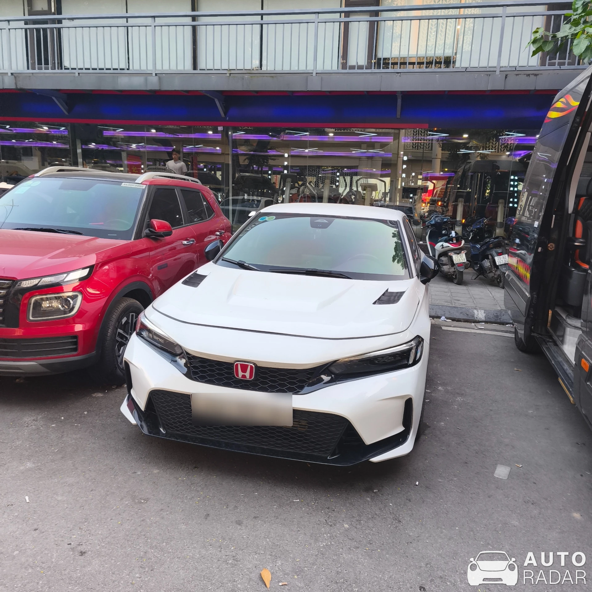 Honda Civic Type-R 2015 spotted in Hanoi