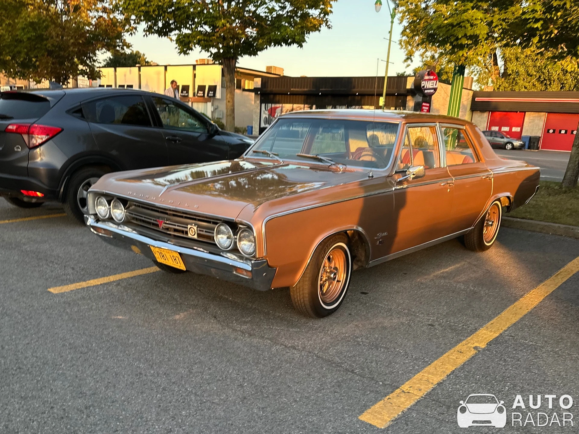 Oldsmobile F-85 spotted in Repentigny