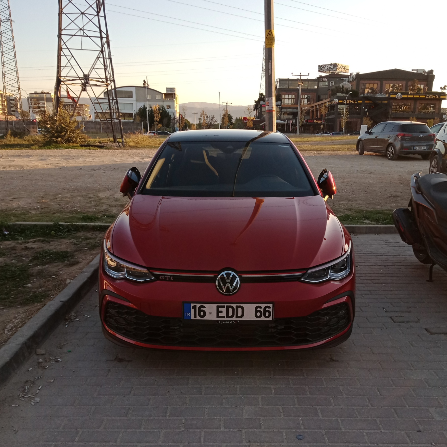 Volkswagen Golf GTI
