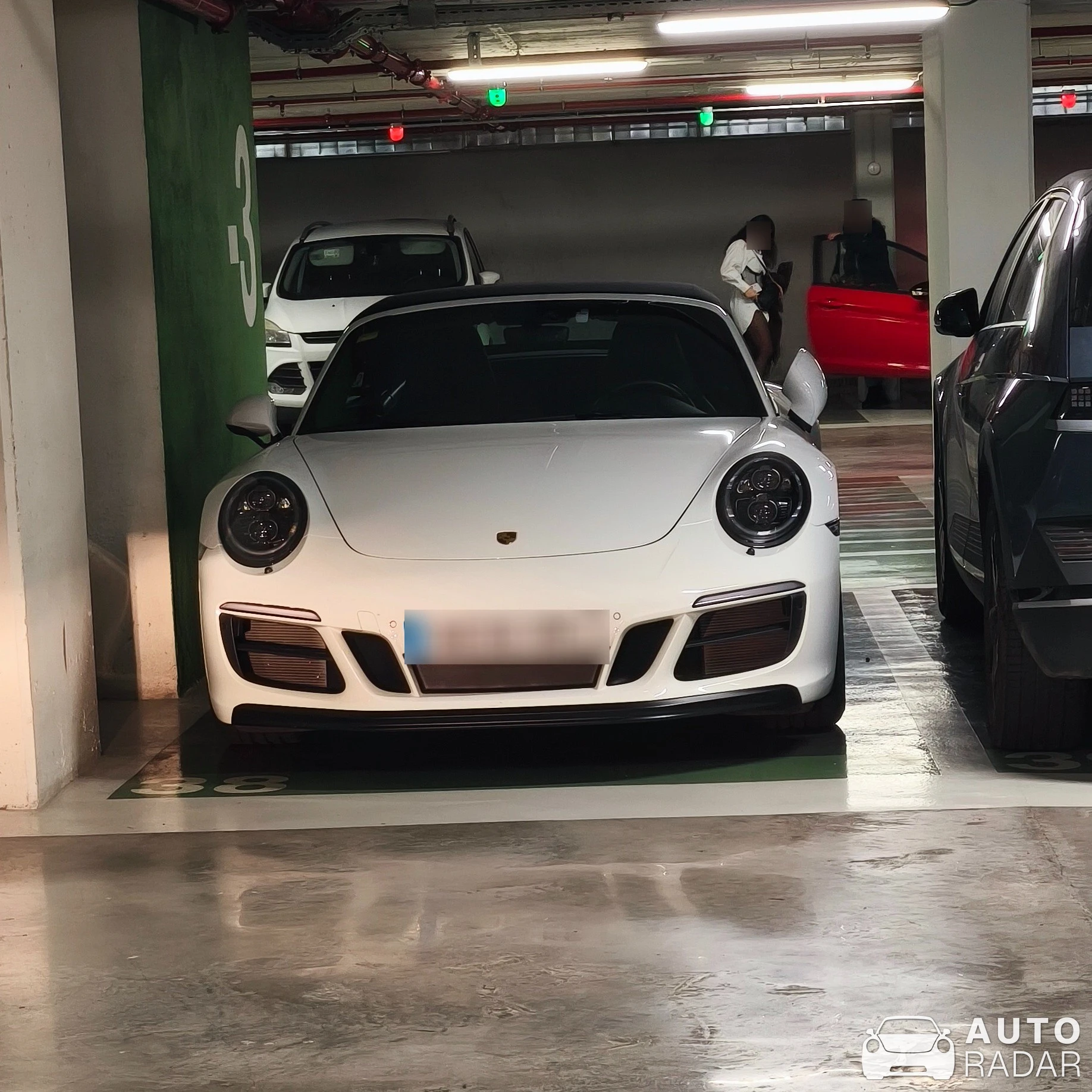 Porsche 991 Carrera GTS Cabriolet MkII spotted in Barcelona, España