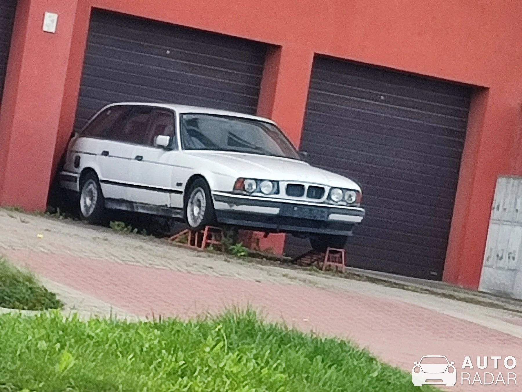 BMW 5 Series E34 Touring spotted in Olsztyn