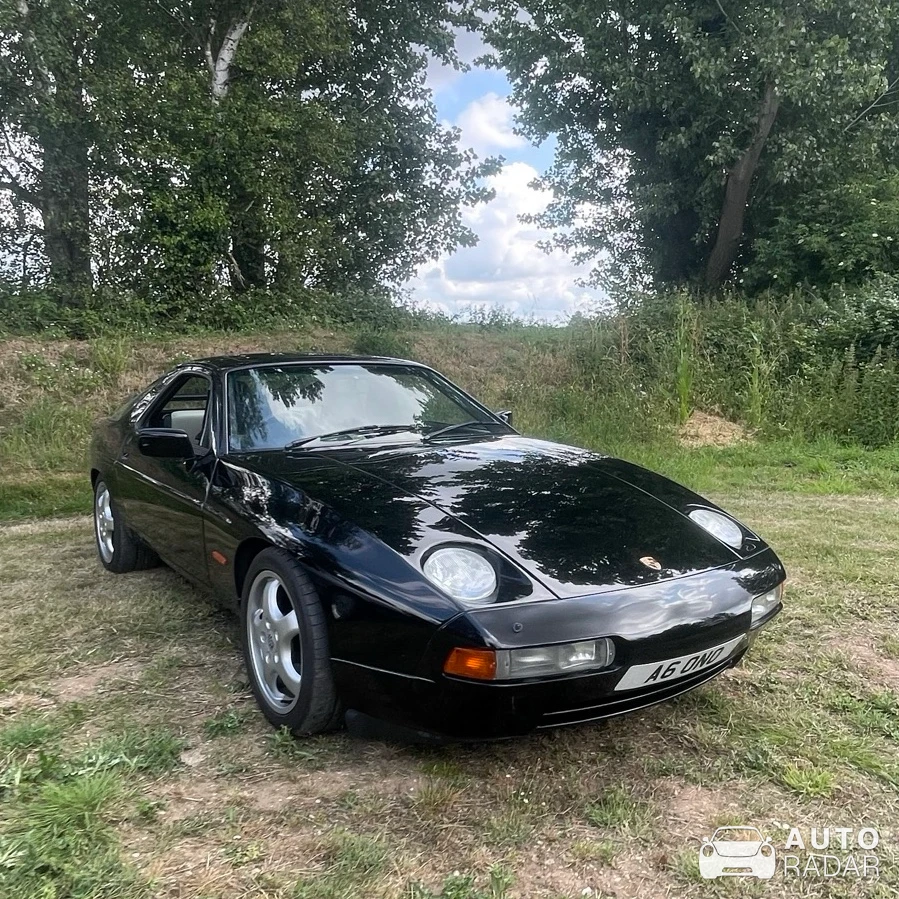 Porsche 928 GT spotted in Pinchbeck, United Kingdom