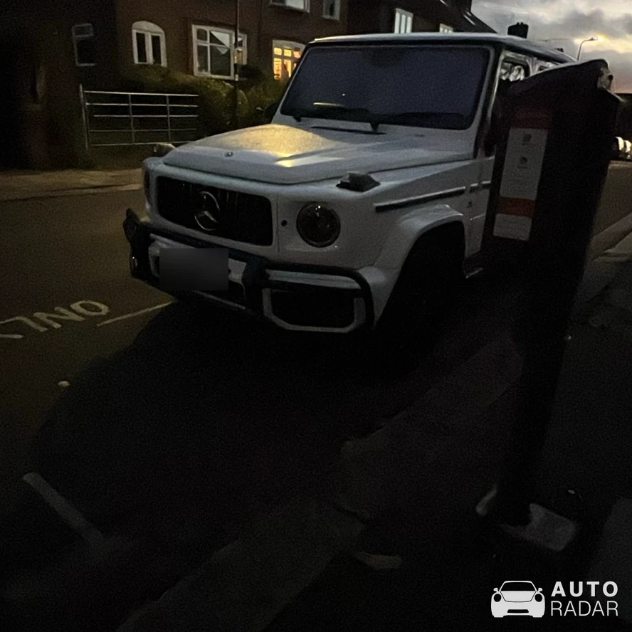 Mercedes-AMG G 63 W463 2018 spotted in Greater London, Велика Британія