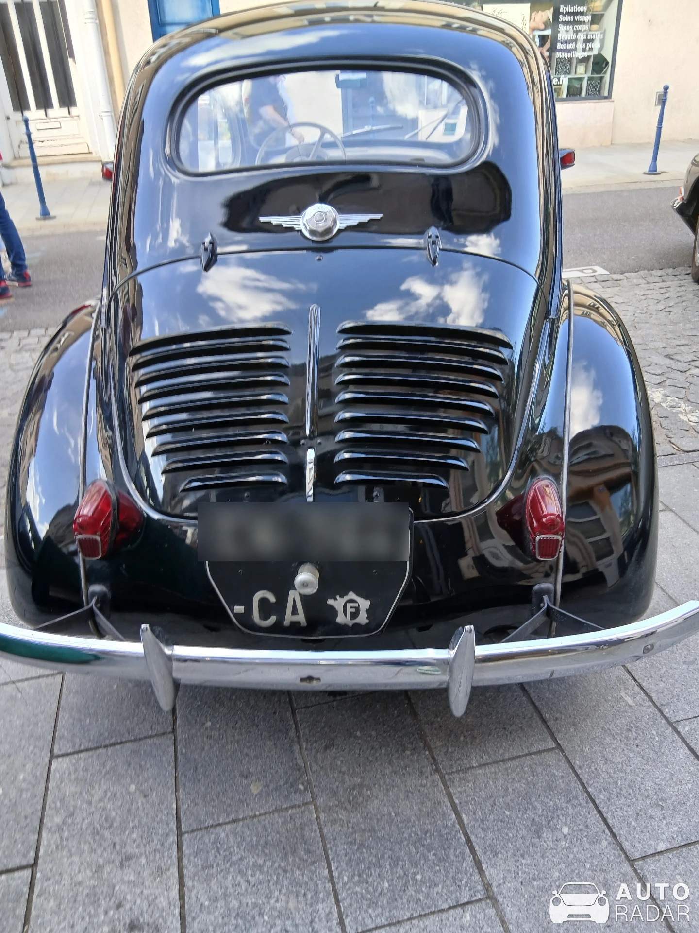 Renault 4CV spotted in Toul