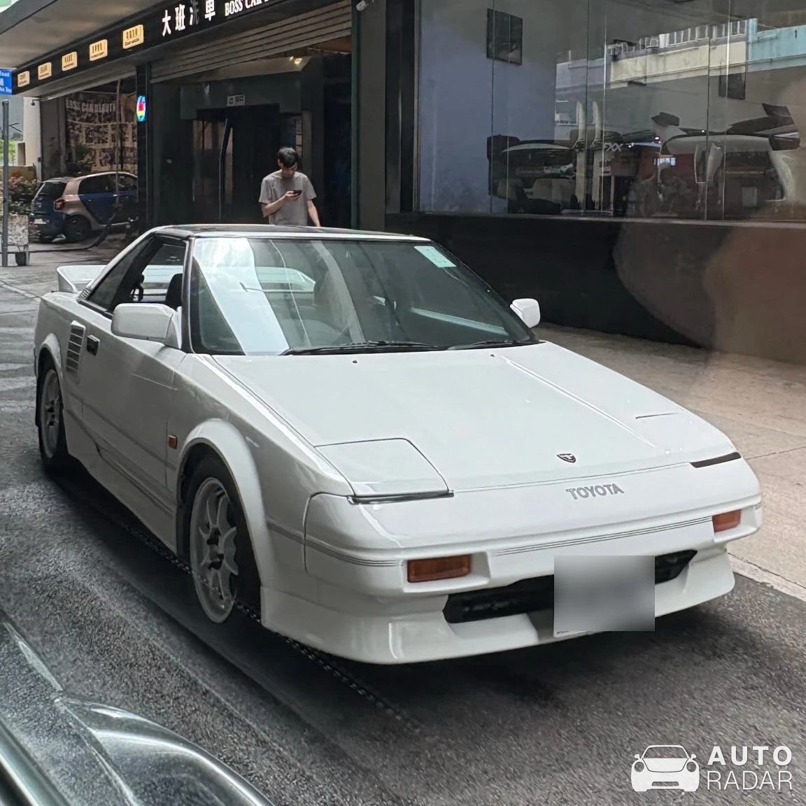Toyota MR2 W10 spotted