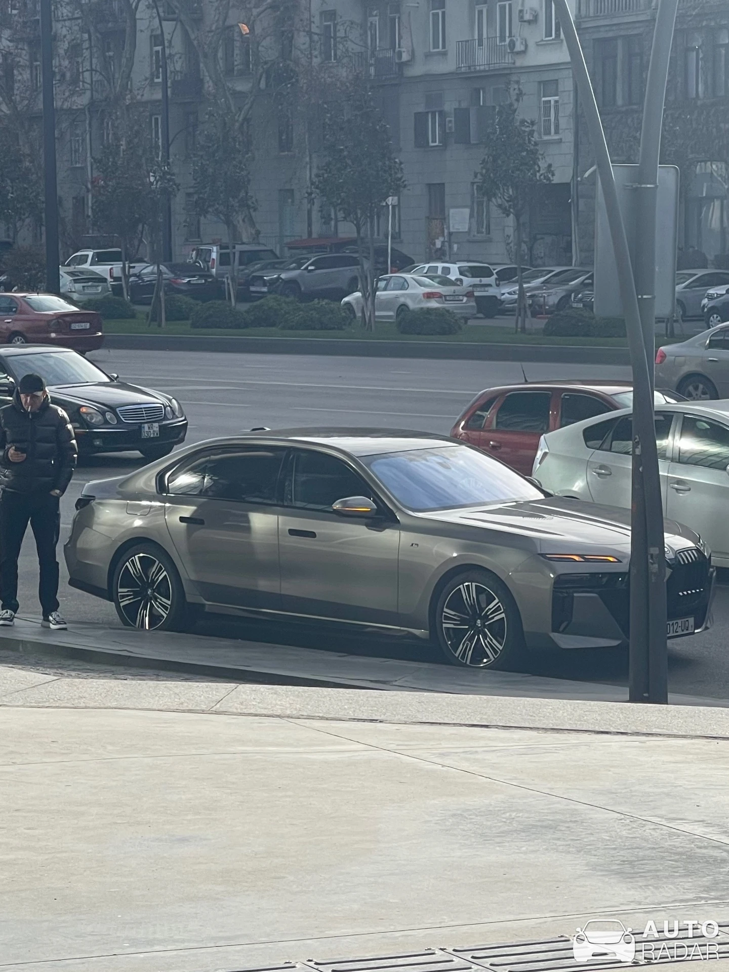 BMW i7 spotted in თბილისი, საქართველო