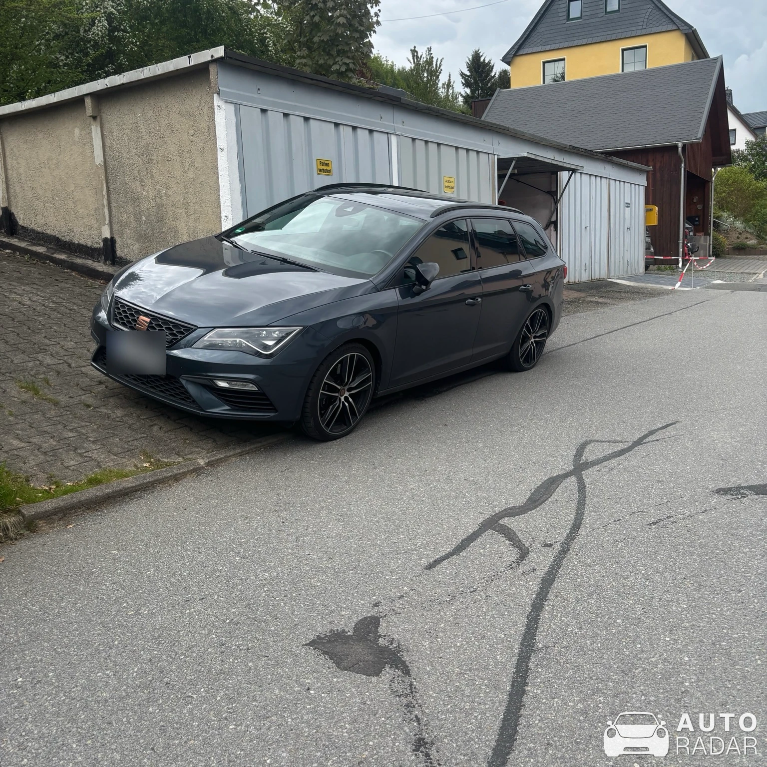 SEAT Leon Cupra 300 spotted in Zwönitz