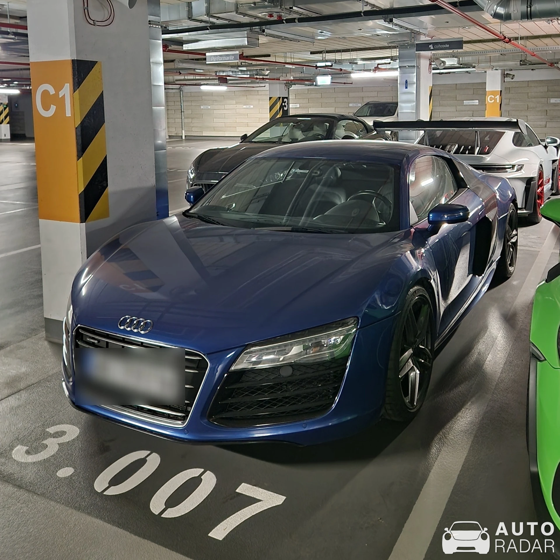 Audi R8 V10 2013 spotted in Warszawa