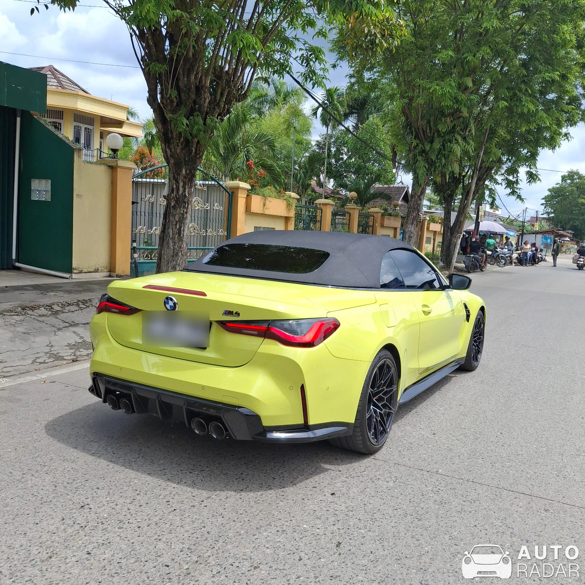 BMW M4 G82 Coupé Competition spotted in Samarinda City, Indonesia