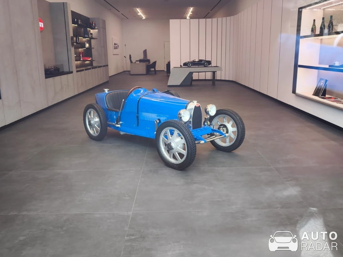 Bugatti Type 35 Miniature spotted in Singapore