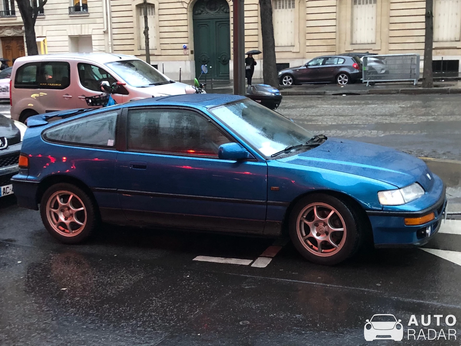 Honda CR-X spotted in Paris, France