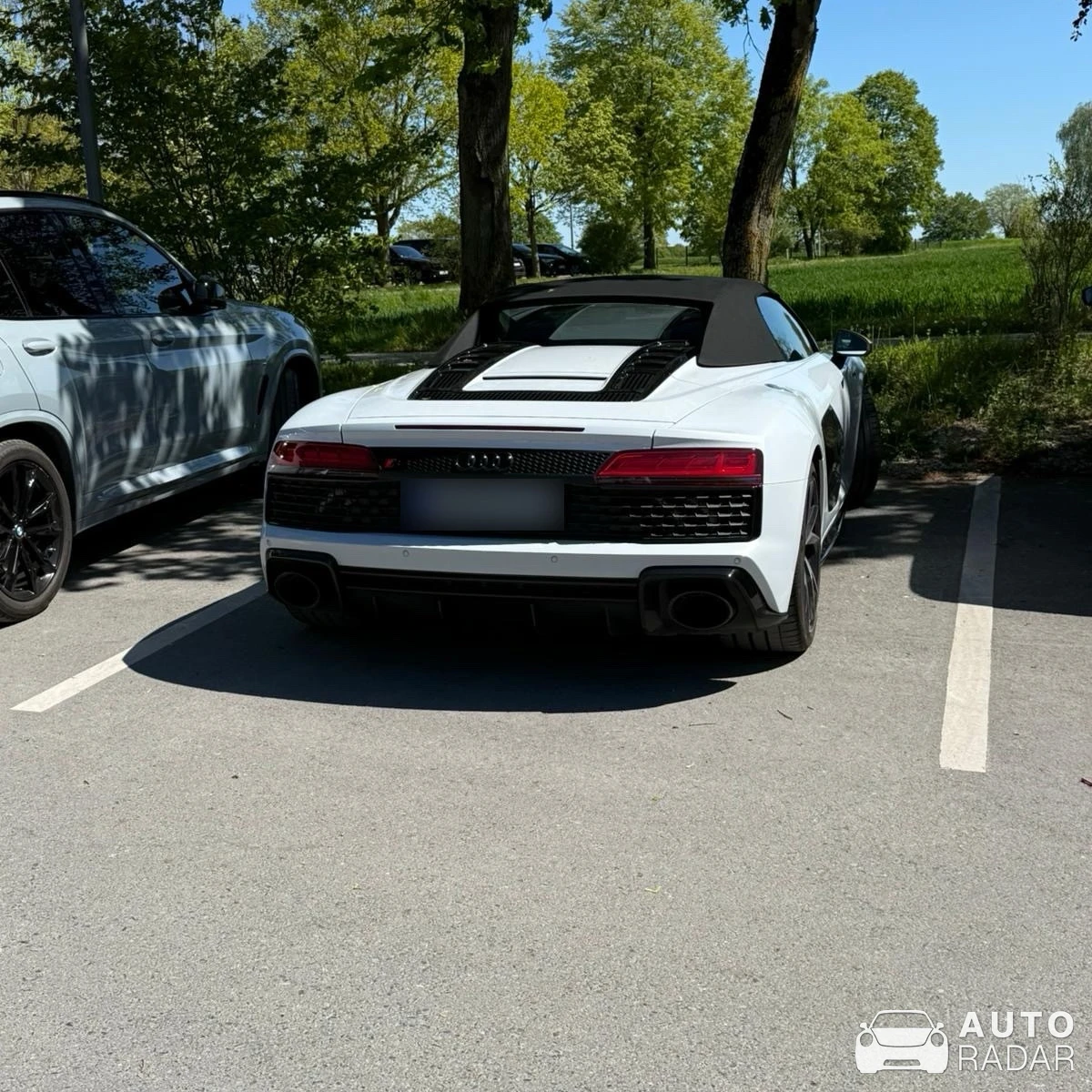 Audi R8 Spyder Type 4S Facelift spotted in Hamm