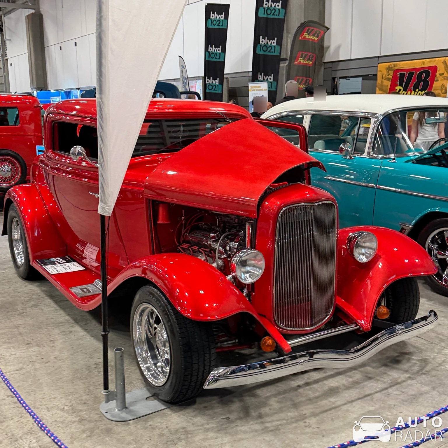 Ford 1932 5-Window Coupe Hot Rod spotted in Québec