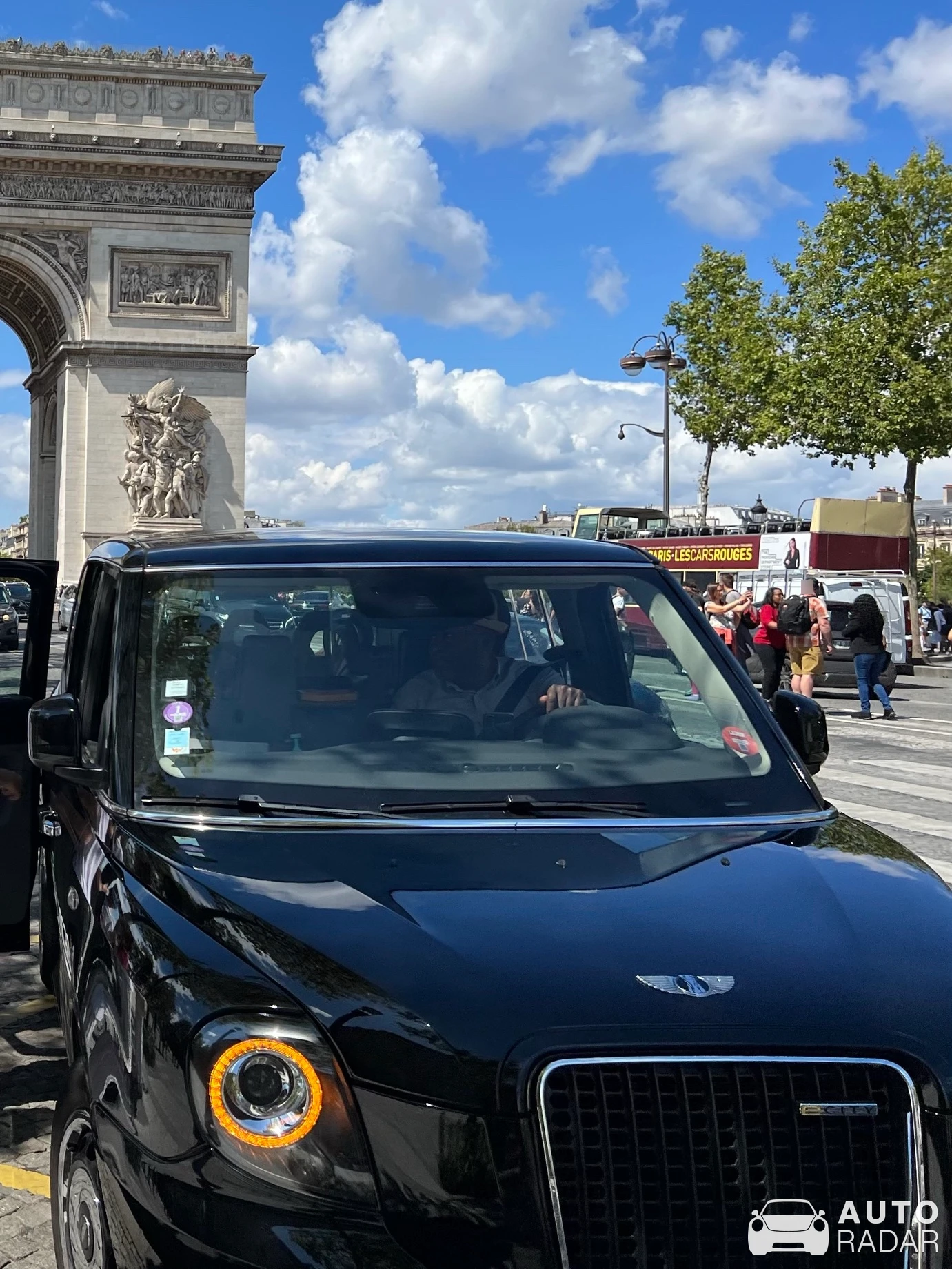 LEVC TX spotted in Paris