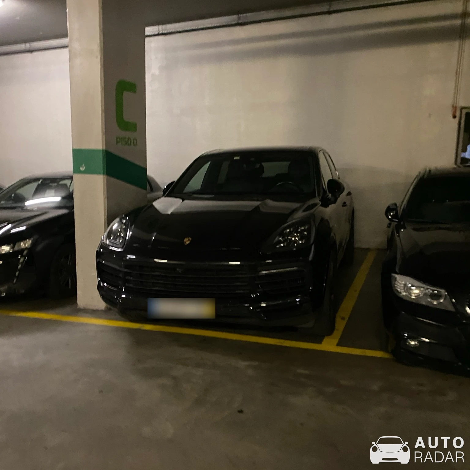 Porsche Cayenne E-Hybrid spotted in Porto, Portugal