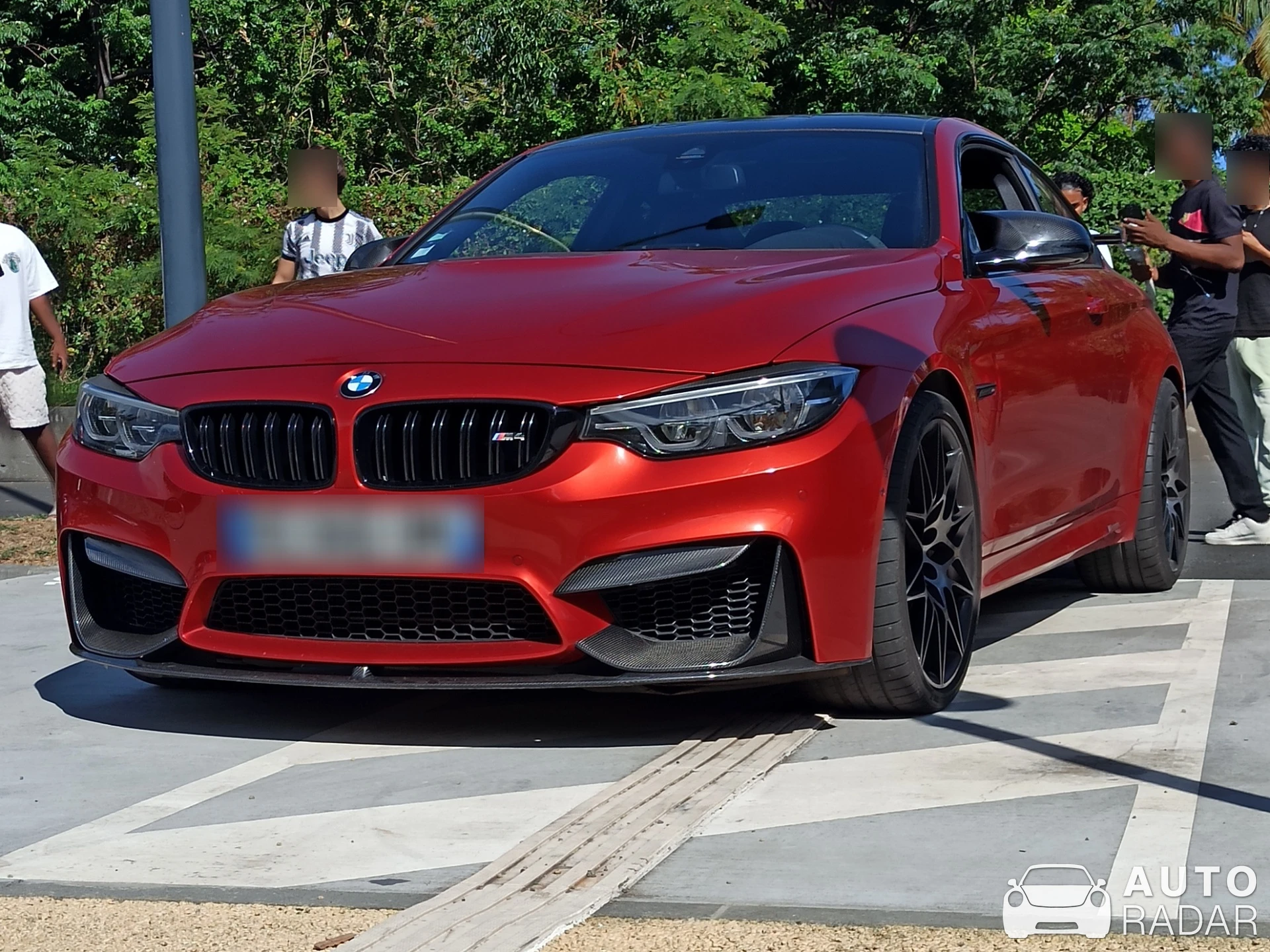 BMW M4 G82 Coupé spotted in Saint-Pierre