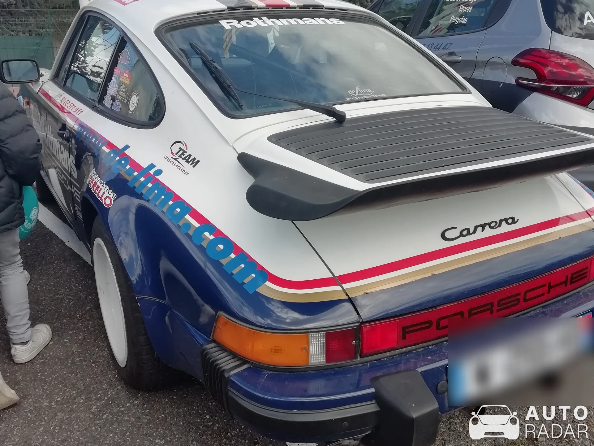 Porsche 911 Carrera 3.0 spotted in Balma, France