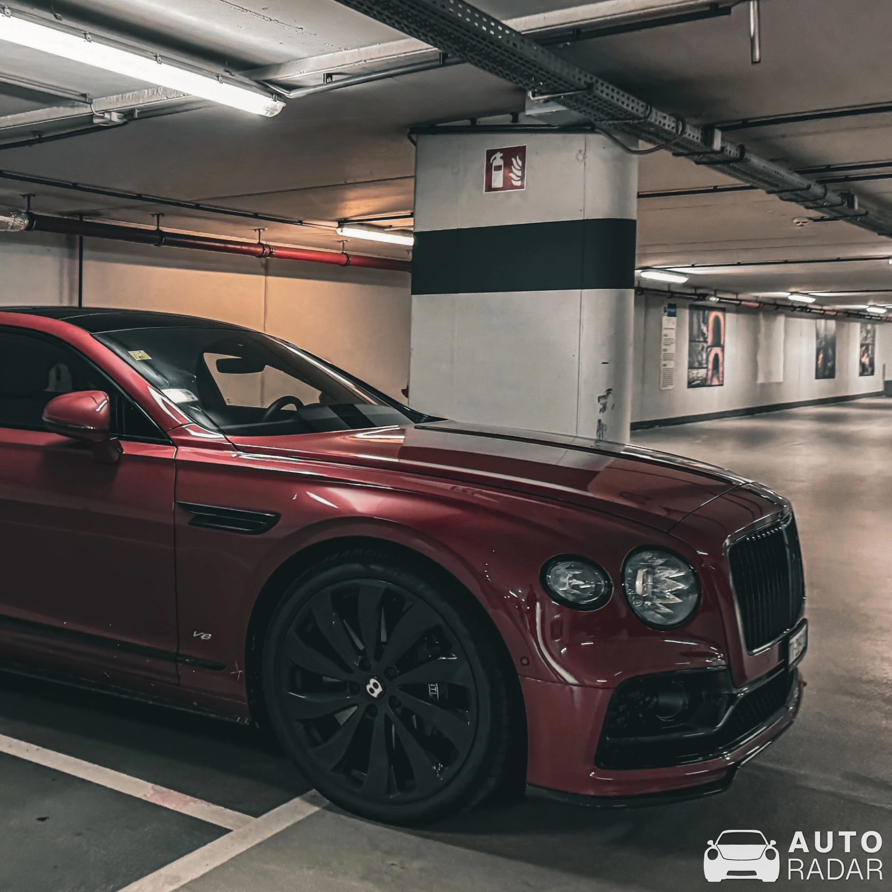 Bentley Flying Spur V8 spotted in Vienna, Austria