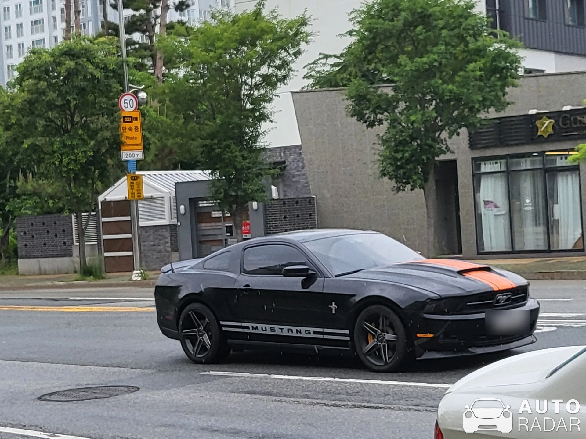 Ford Mustang GT 2010 spotted in Busan