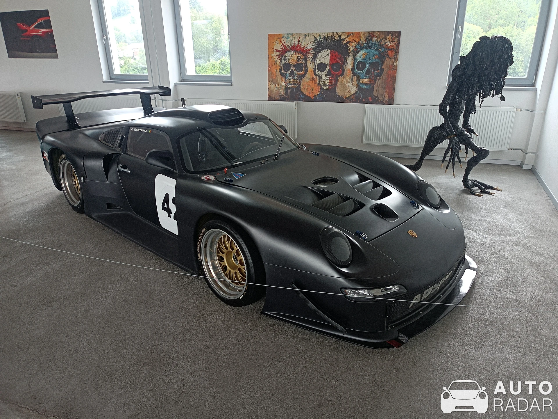 Porsche 993 GT1 spotted in Brezno