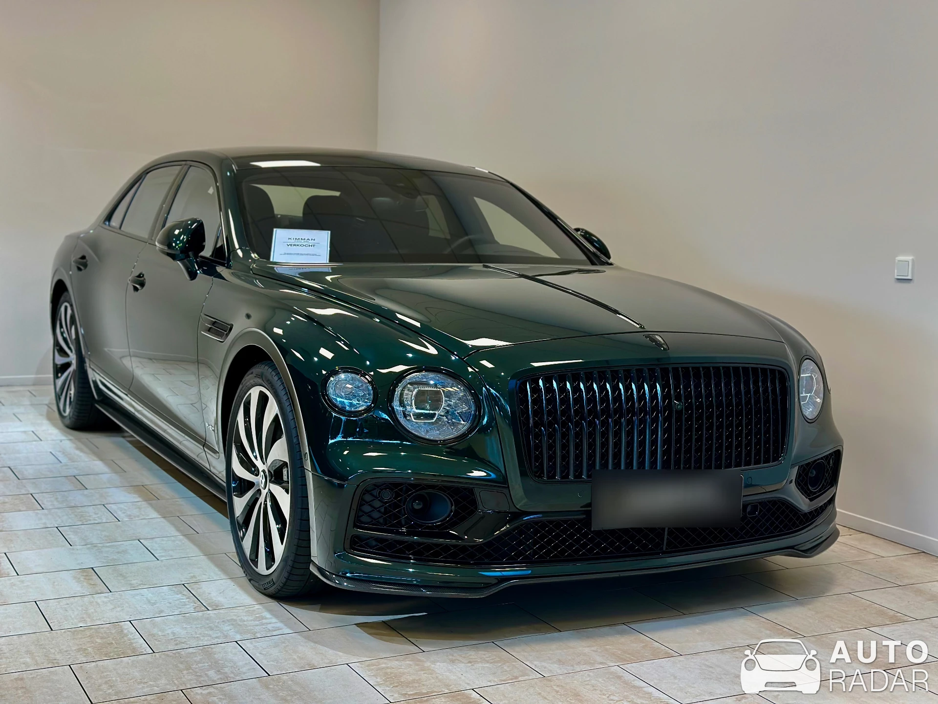 Bentley Flying Spur V8 2021 spotted in Amsterdam