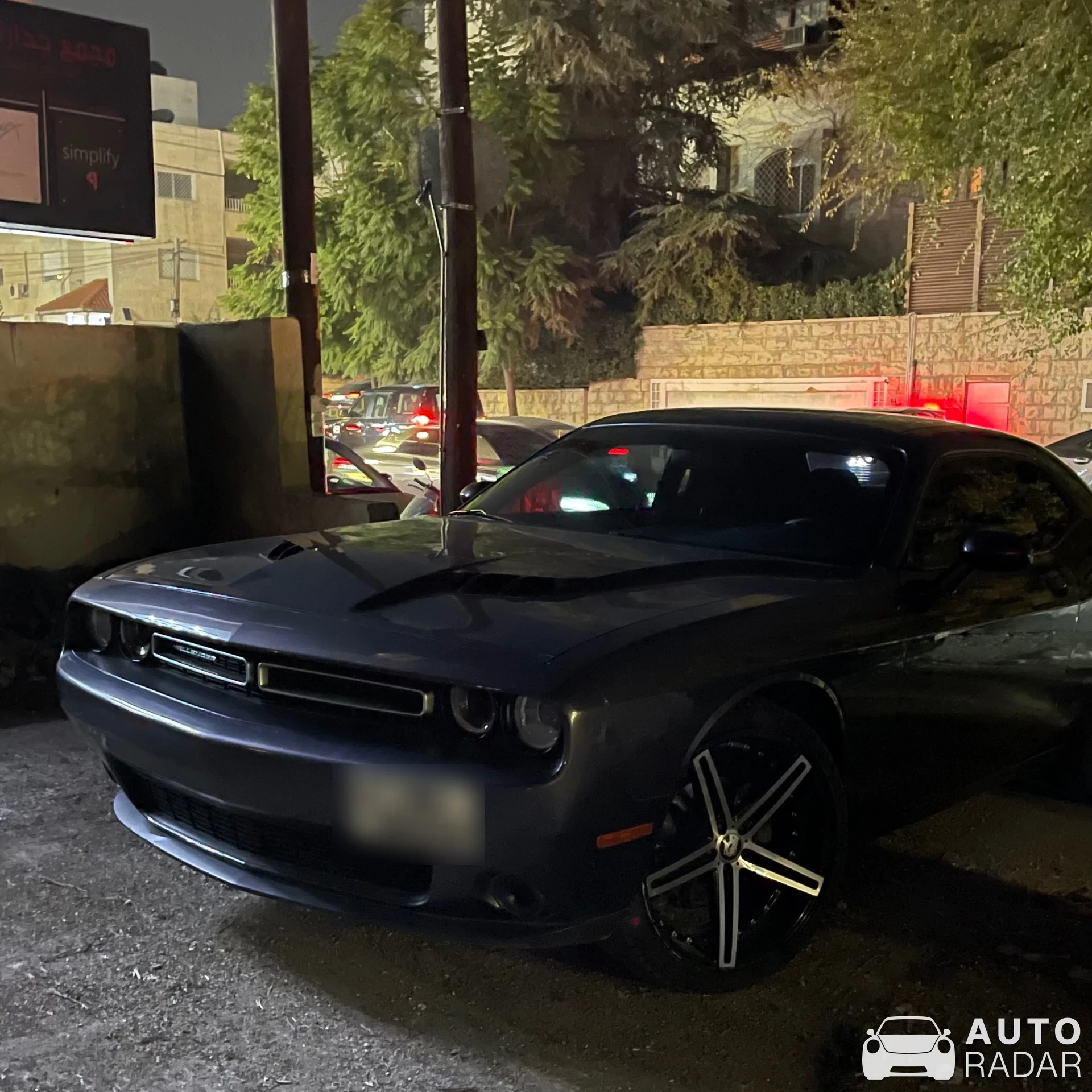 Dodge Challenger SXT spotted in عمّان, Jordan
