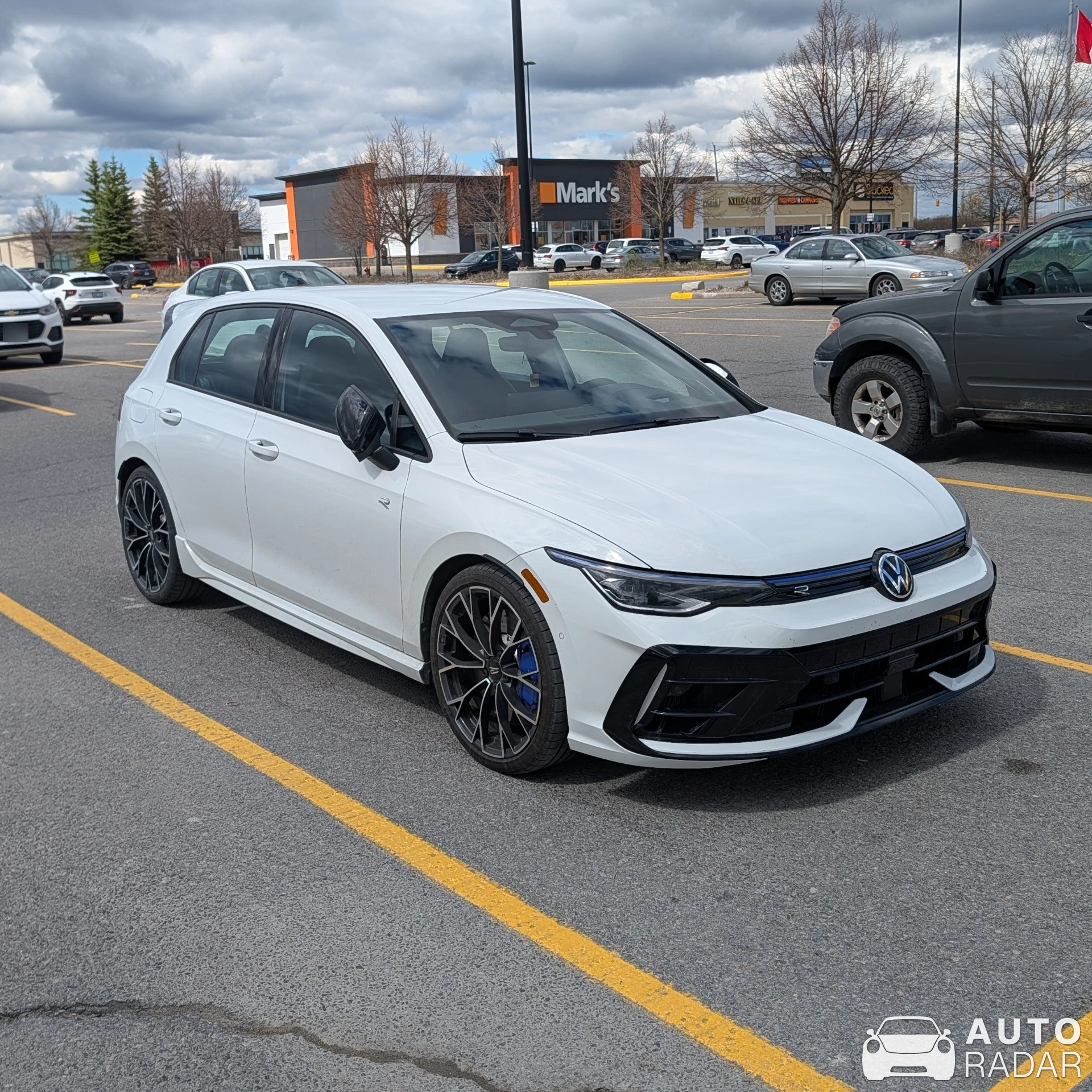 Volkswagen Golf R MkVIII spotted in Carleton Place