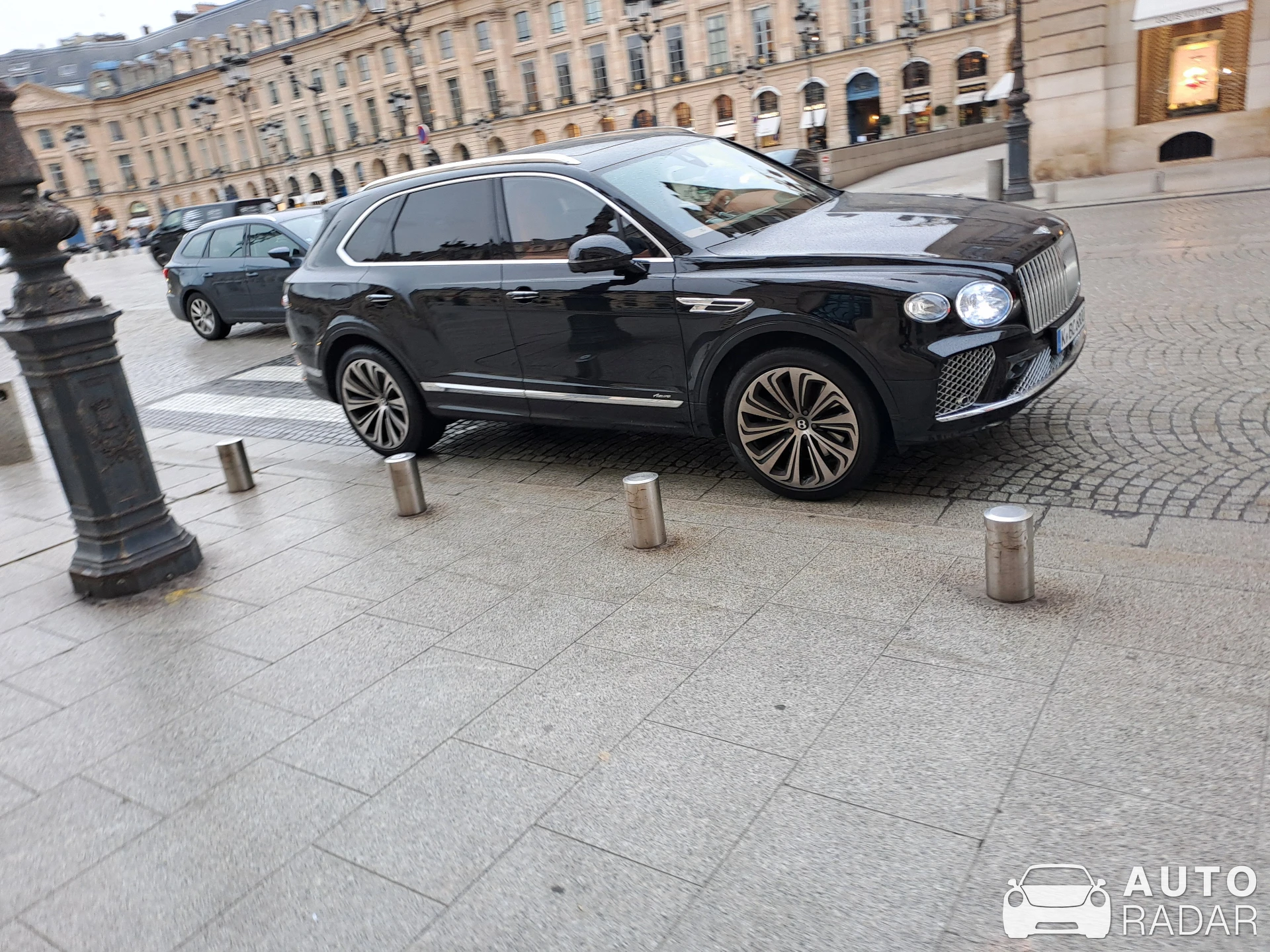 Bentley Bentayga V8 spotted in Vendôme, France