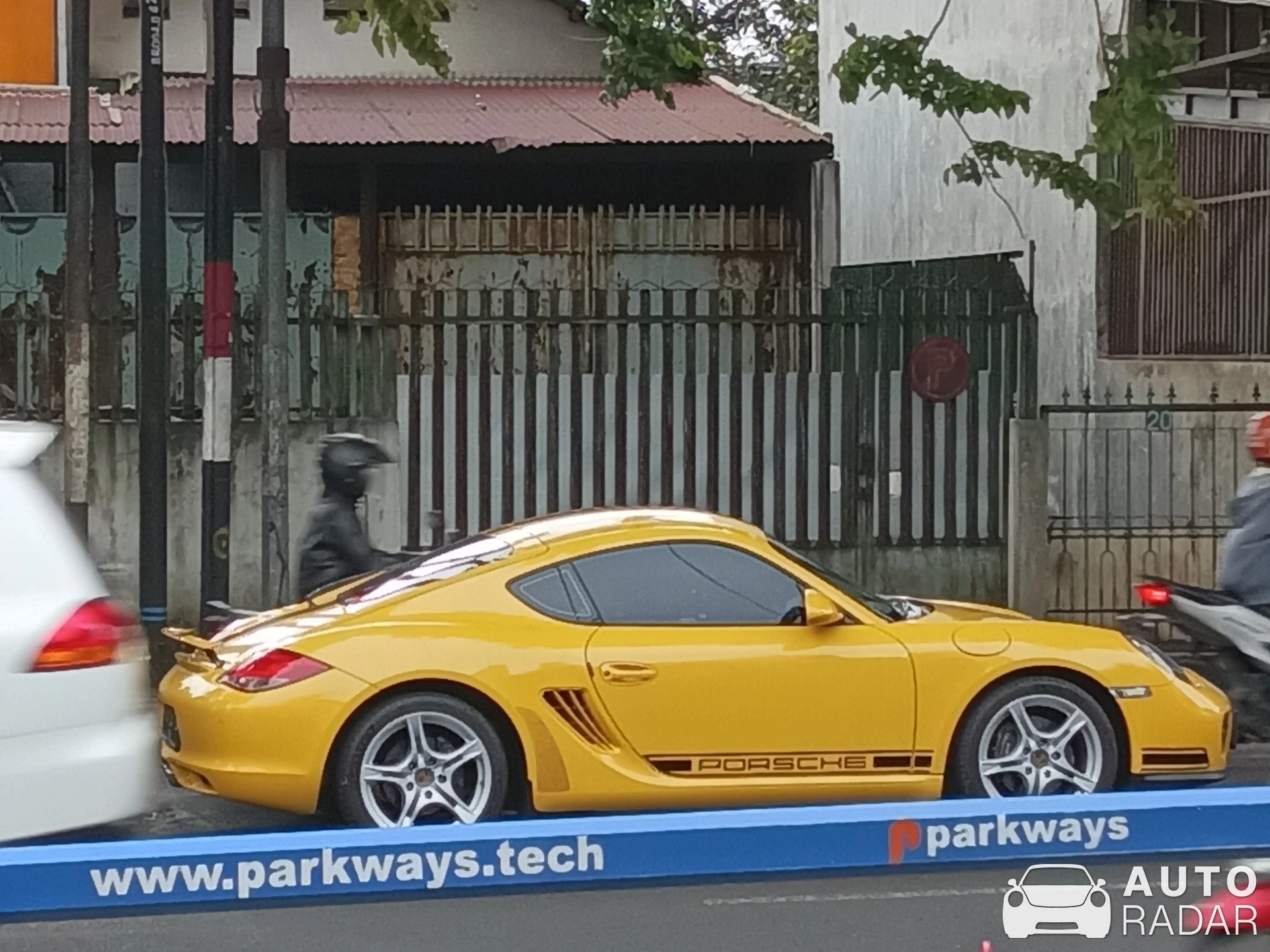 Porsche 987 Cayman spotted in Malang, Indonesia