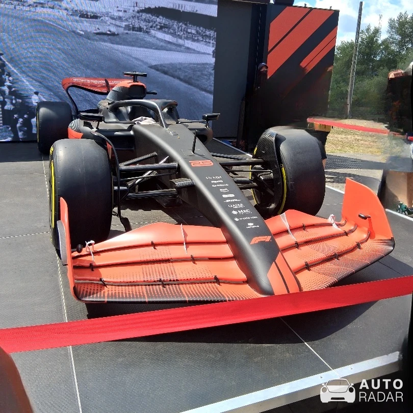 Formula 1 Show Car spotted in Mogyoród