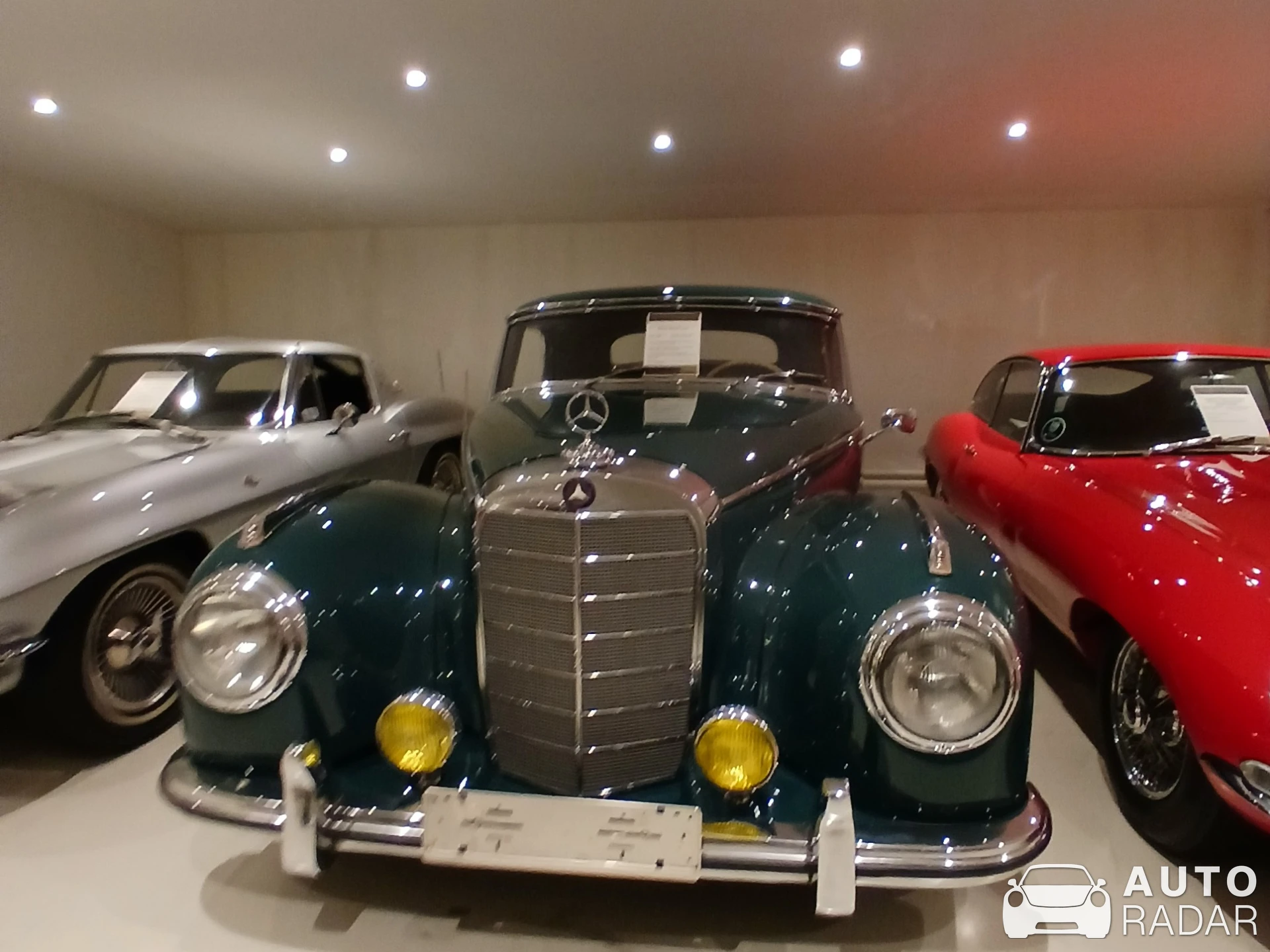 Mercedes-Benz 300S spotted in Brummen