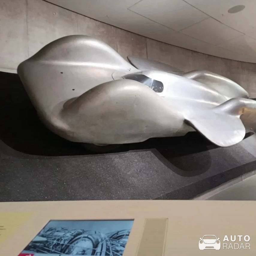 Mercedes-Benz T80 spotted in Stuttgart