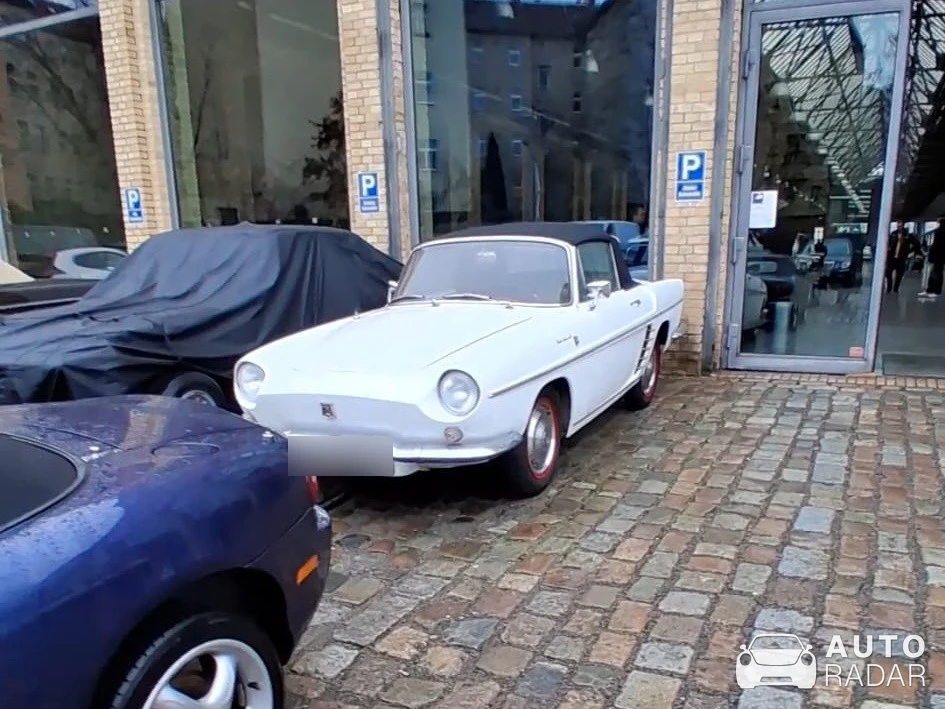 Renault Caravelle spotted in Berlin