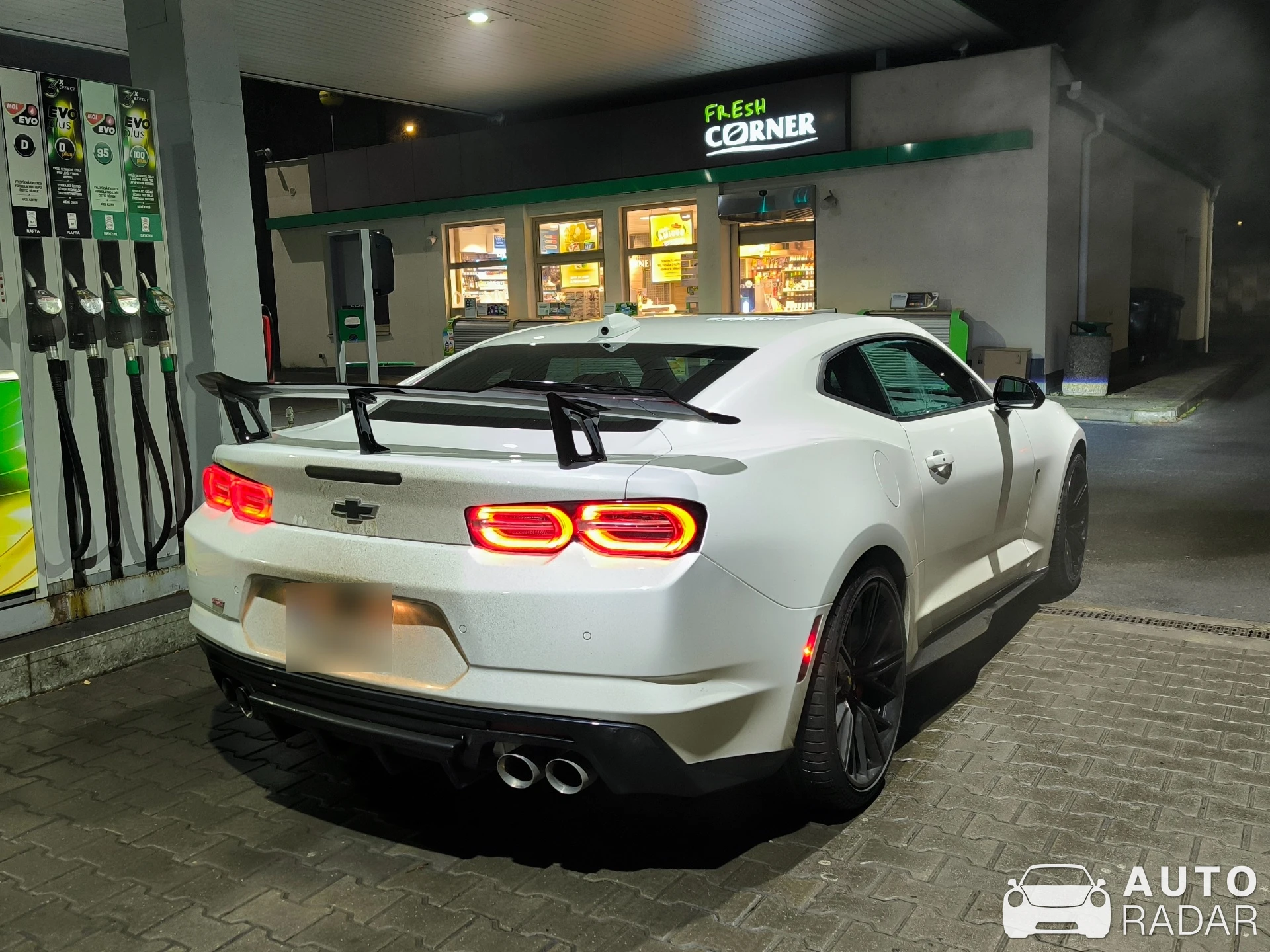 Chevrolet Camaro SS 2016 spotted in Havířov