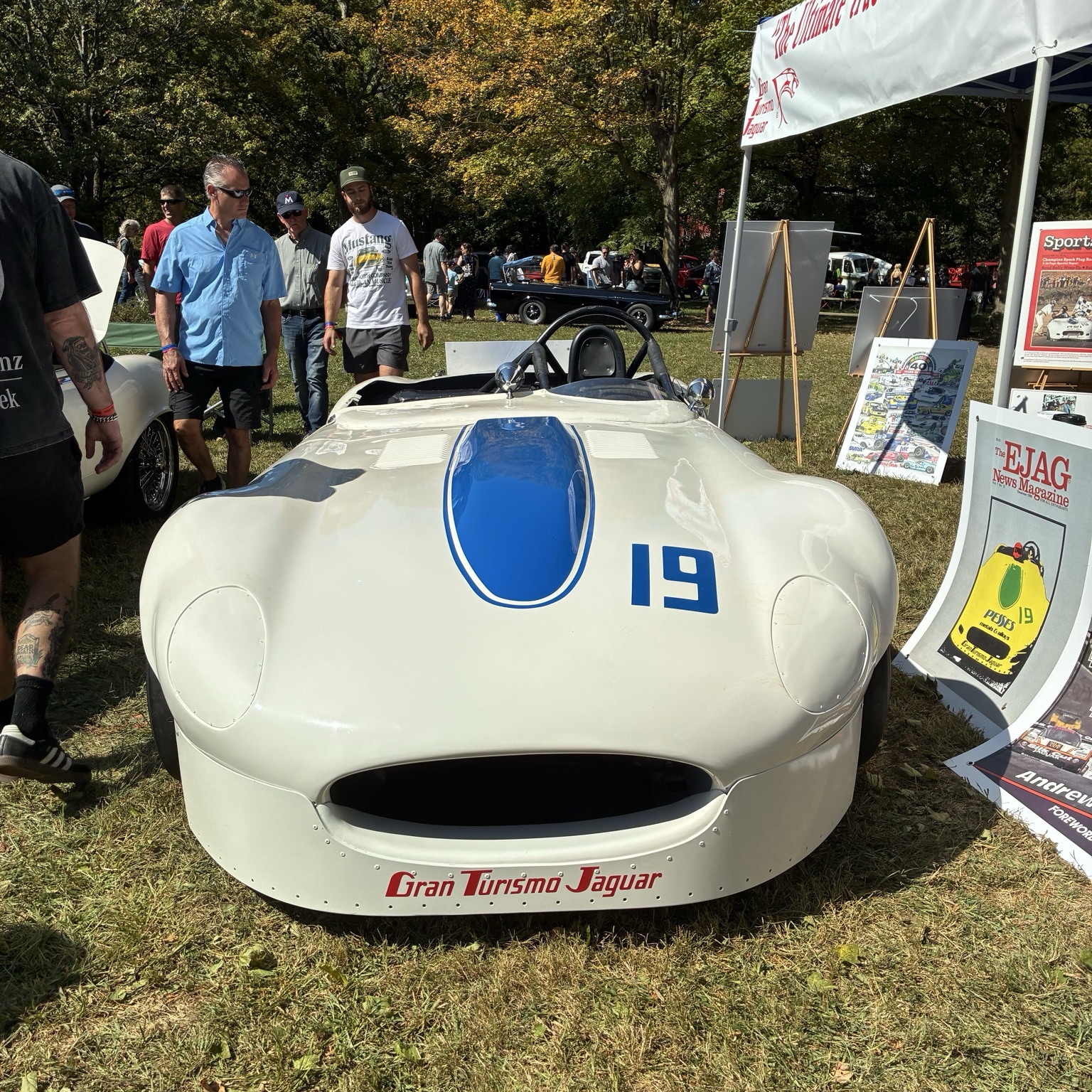 Jaguar E-Type Series 3 V-12 Roadster