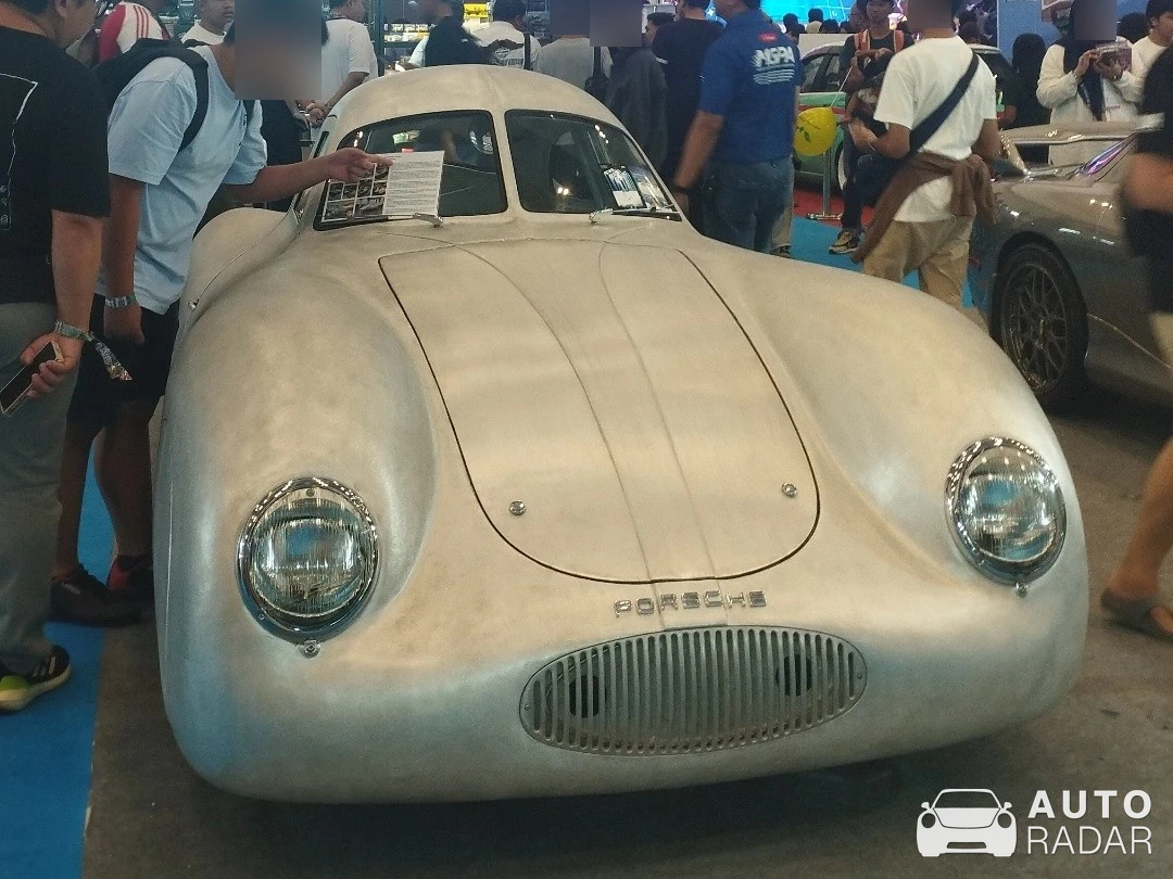 Porsche 64 spotted in Tangerang