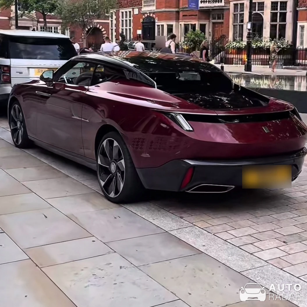 Rolls-Royce Droptail spotted