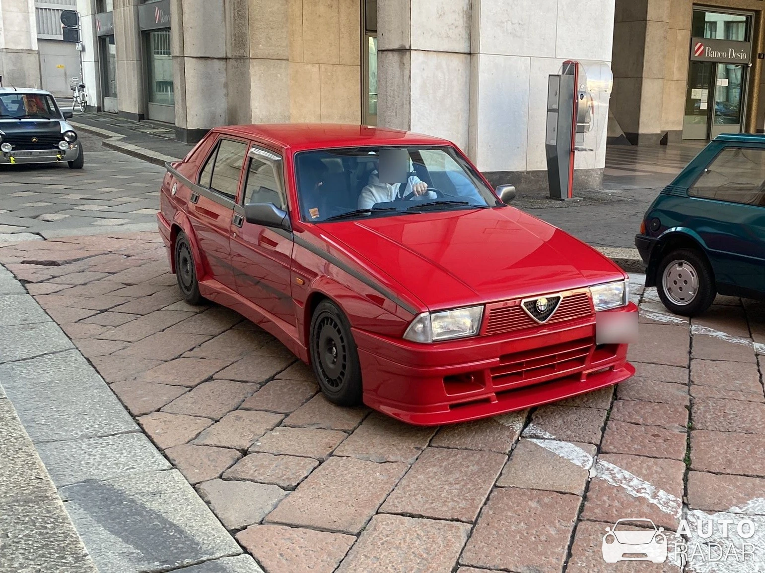 Alfa Romeo 75 Turbo Evoluzione spotted in Milano