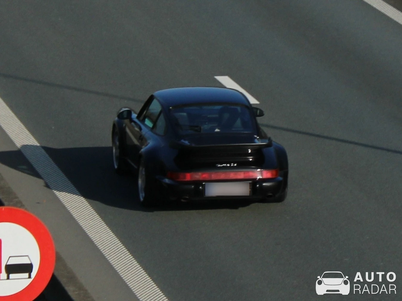 Porsche 964 Turbo 3.3 spotted in Brecht, Belgium
