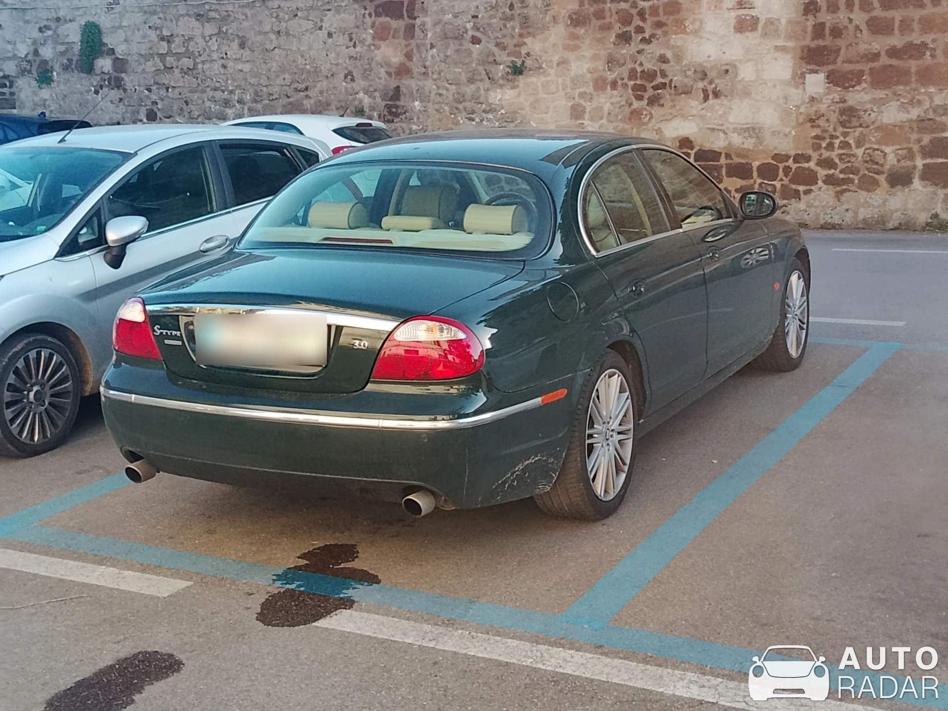 Jaguar S-Type spotted in Orvieto