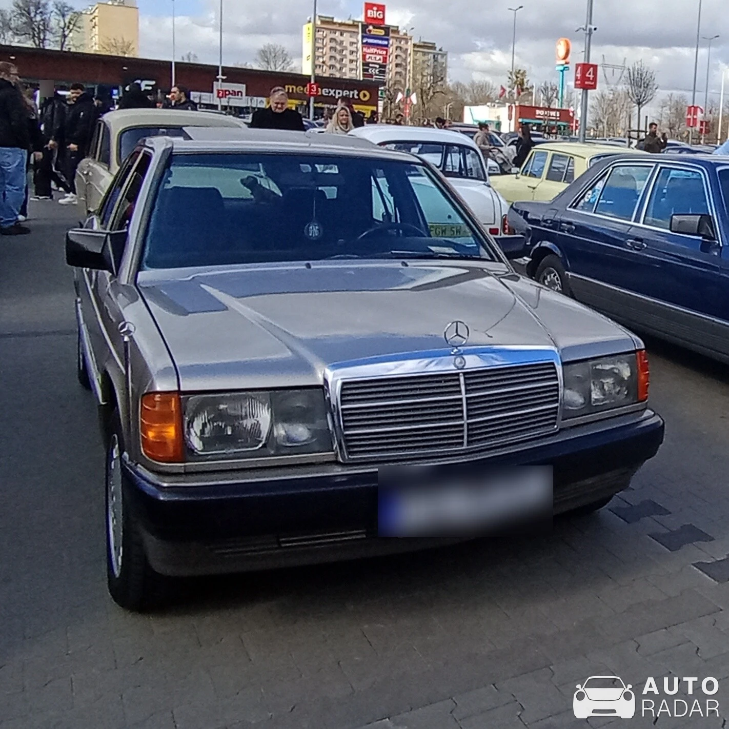 Mercedes-Benz 190E spotted in Gorzów Wielkopolski