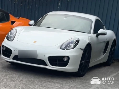 Porsche 981 Cayman spotted in Hornsby, Australia