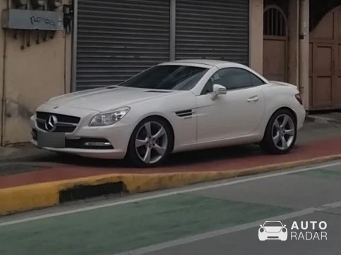 Mercedes-Benz SLK 55 AMG R171 spotted in Batangas, Philippines
